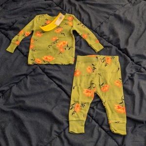 NWT Old Navy 6-12 Month Pajama Set
